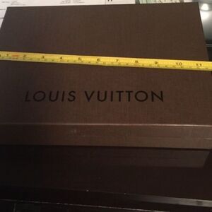 Louis Vuitton box 